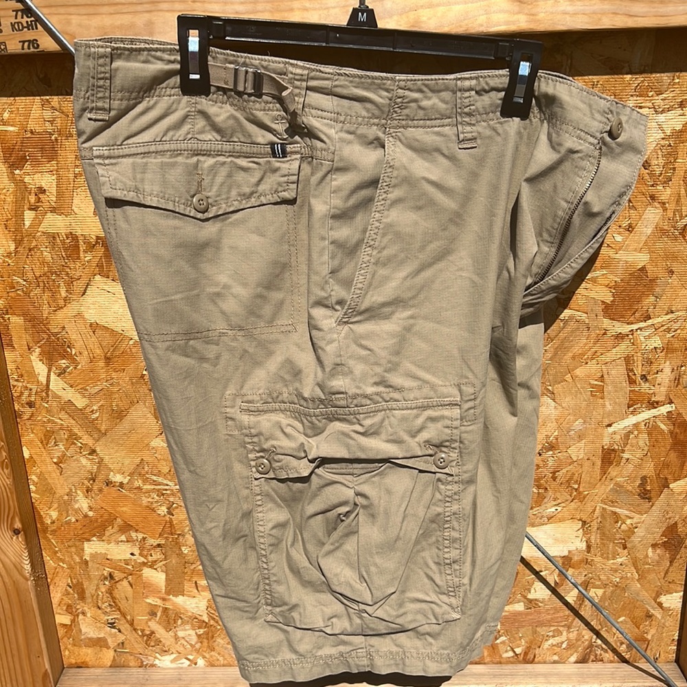 Nautica men’s cargo shorts size 36